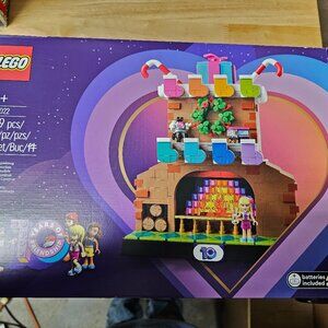 NEW LEGO (4002022) FRIENDS EMPLOYEE EXCLUSIVE NWT